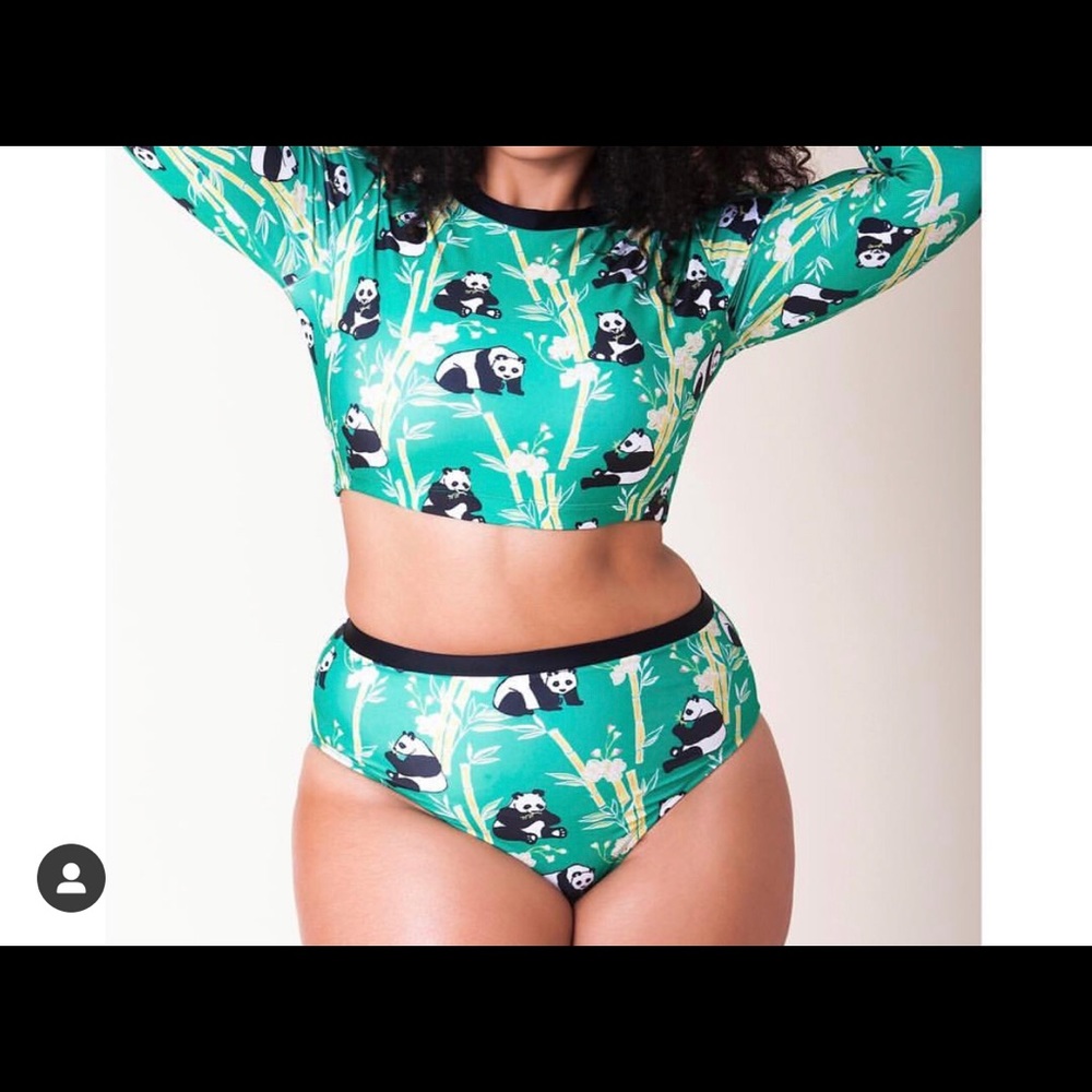 Women’s 2 piece bathing suit